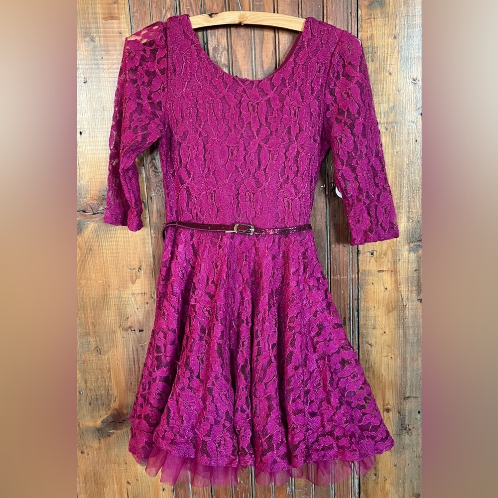 Elegant Lace Kids Dress in Rich Fuchsia Pink
Size 12